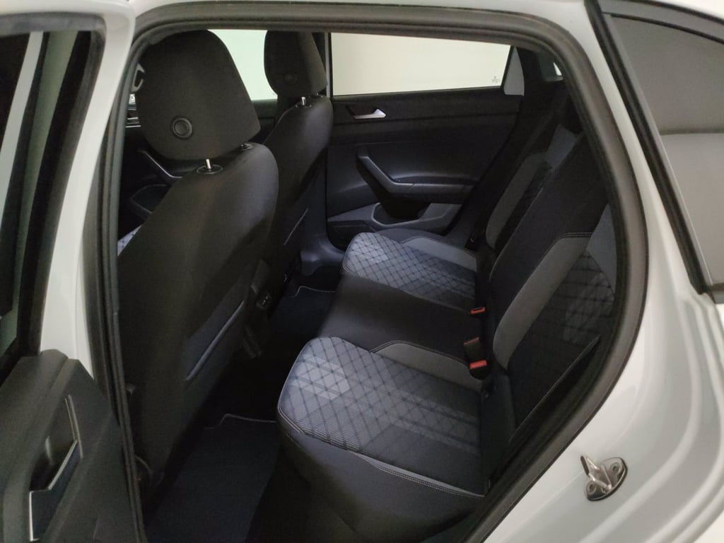 VOLKSWAGEN Taigo 1.0 tsi r-line 110cv