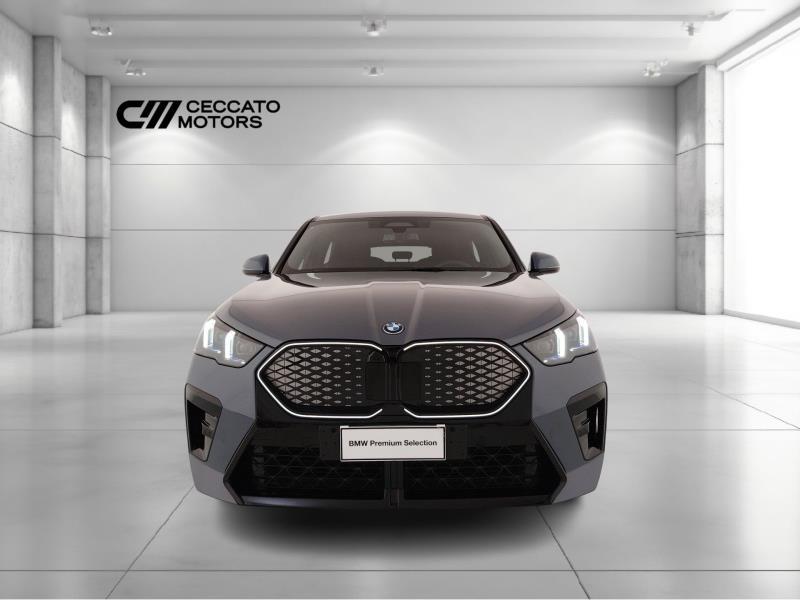 BMW Ix2 edrive 20 msport pro