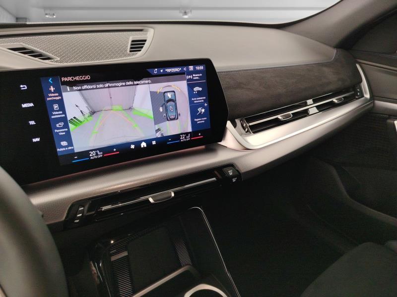 BMW Ix2 edrive 20 msport pro