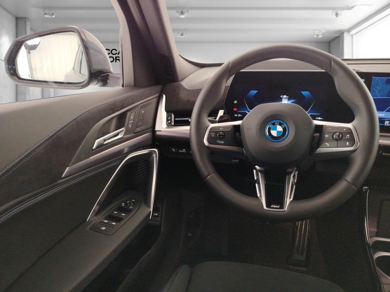 BMW Ix2 edrive 20 msport pro