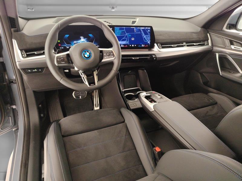BMW Ix2 edrive 20 msport pro