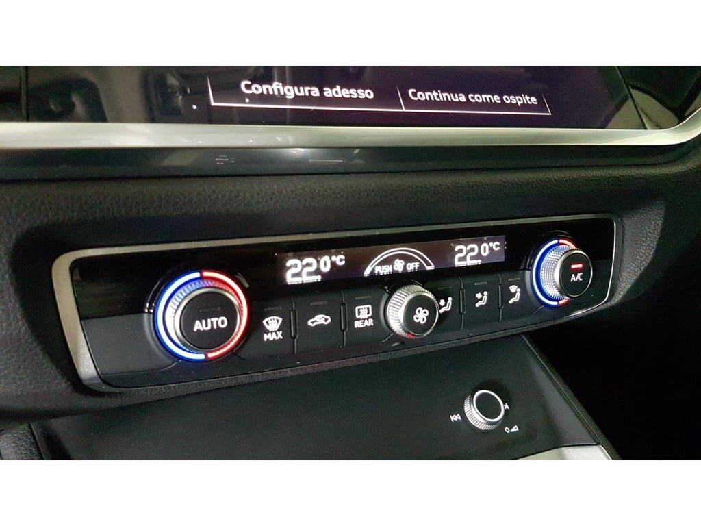 AUDI Q3 35 2.0 tdi s line edition s-tronic