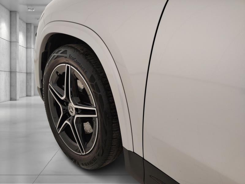 MERCEDES Gla 180 amg line premium auto