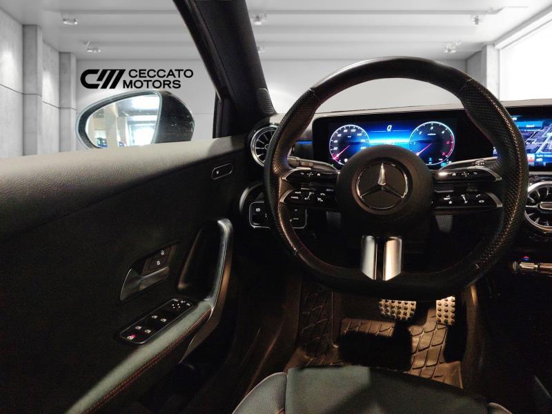 MERCEDES A 180 d amg line premium plus auto