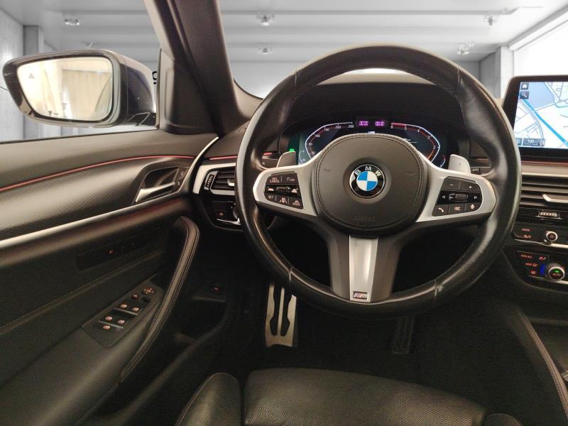 BMW 530d touring mhev 48v xdrive business auto