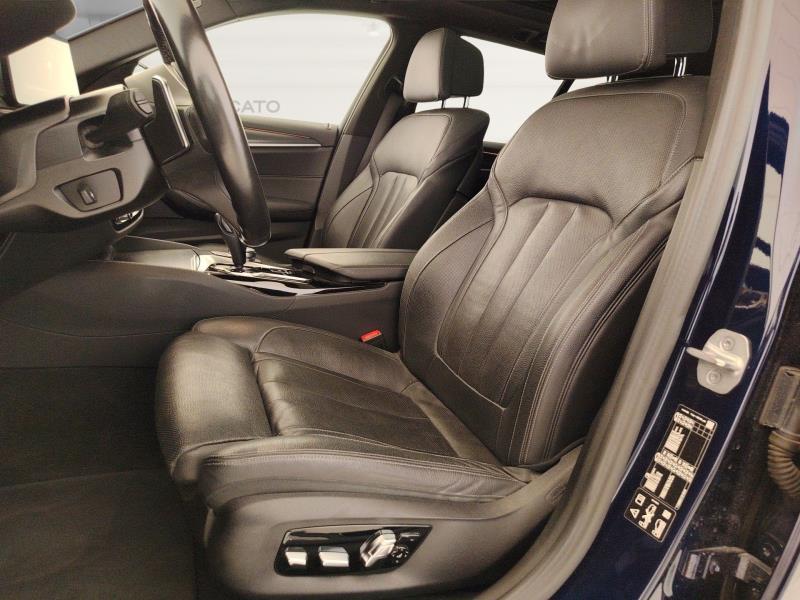 BMW 530d touring mhev 48v xdrive business auto