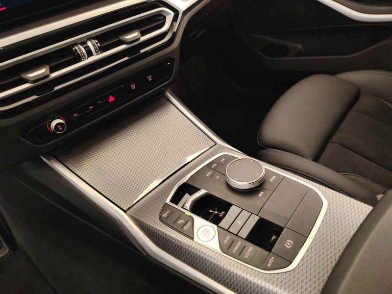 BMW 318i touring msport auto