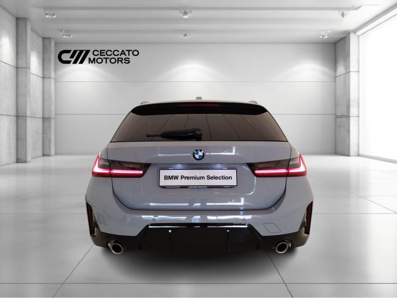 BMW 318i touring msport auto