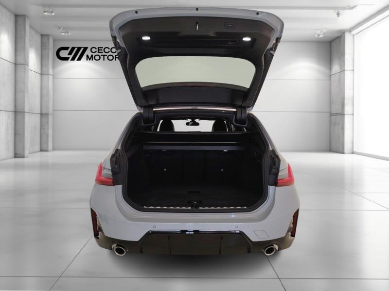 BMW 318i touring msport auto