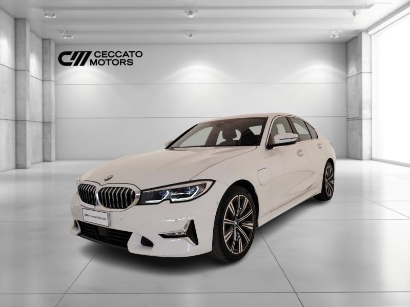 BMW 330e luxury auto