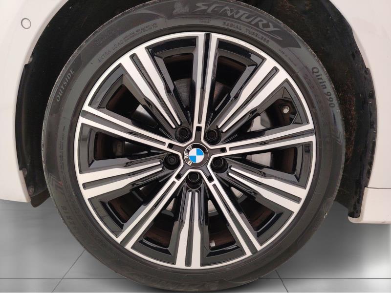 BMW 330e luxury auto
