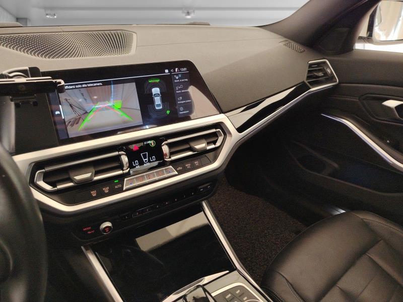 BMW 330e luxury auto