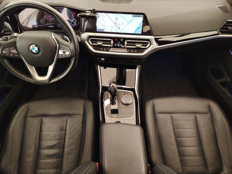 BMW 330e luxury auto