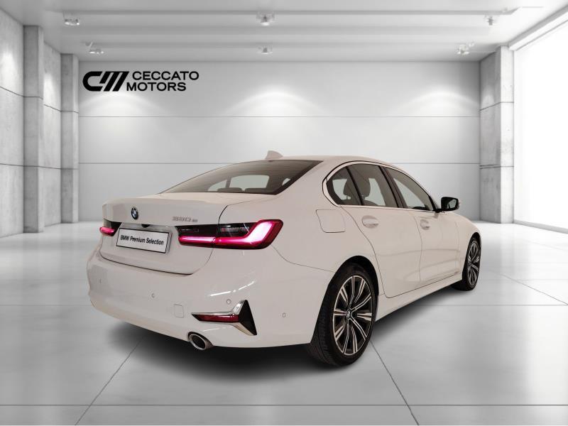 BMW 330e luxury auto