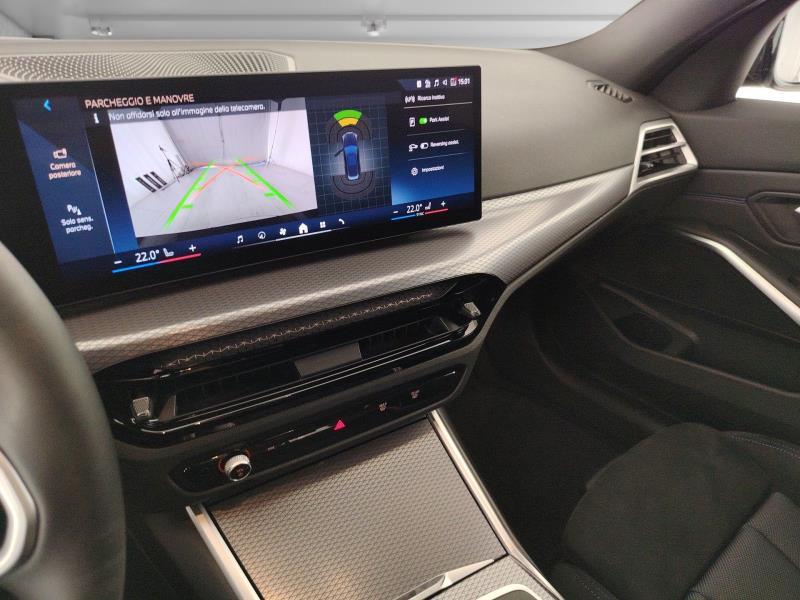 BMW 320d touring mhev 48v xdrive msport auto