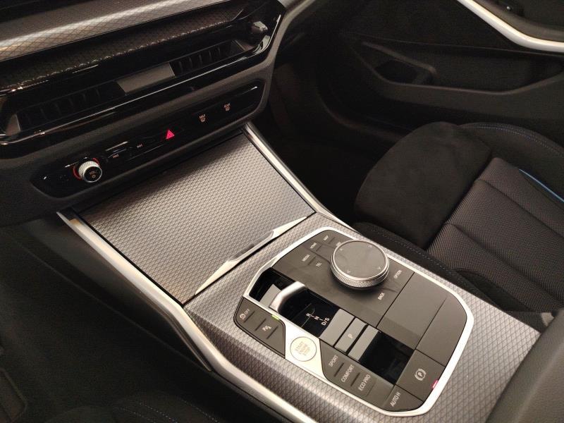 BMW 320d touring mhev 48v xdrive msport auto