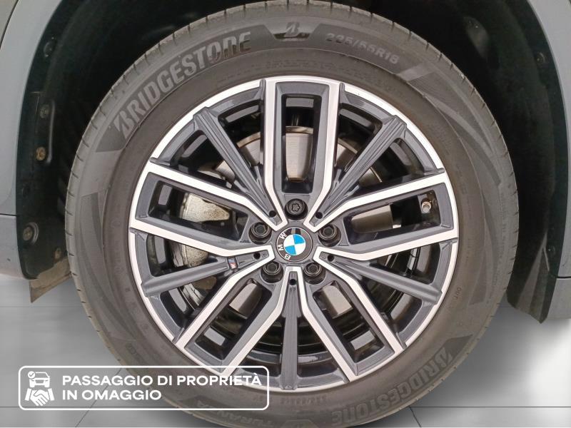 BMW X1 xdrive23d mhev 48v x-line auto