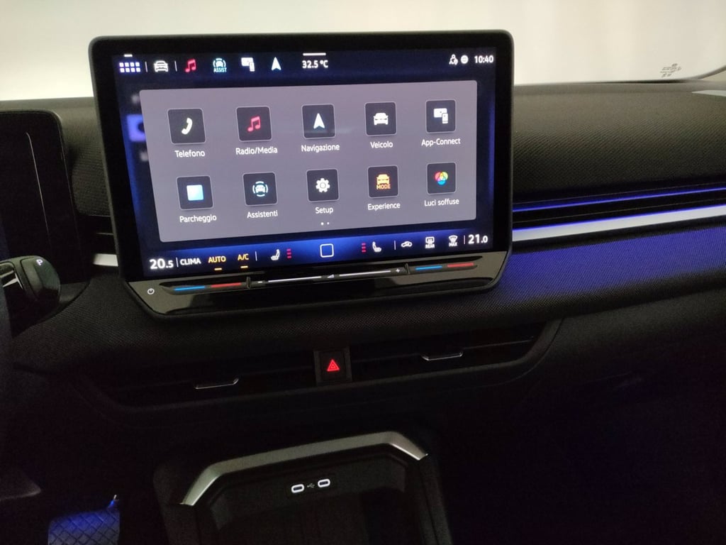 VOLKSWAGEN T-roc 1.5 etsi life 150cv dsg