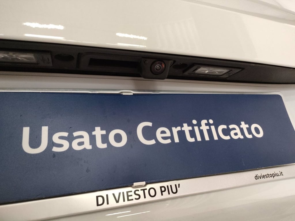 VOLKSWAGEN T-roc 1.5 etsi life 150cv dsg