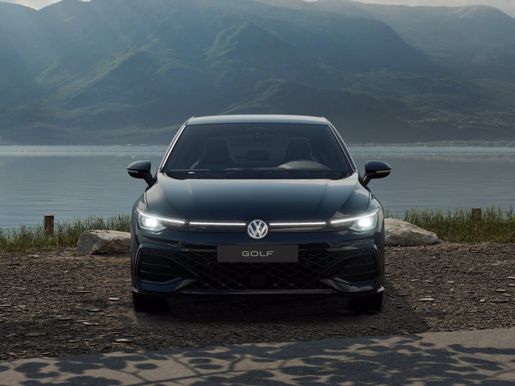 VOLKSWAGEN Golf 2.0 tdi r-line plus 150cv dsg