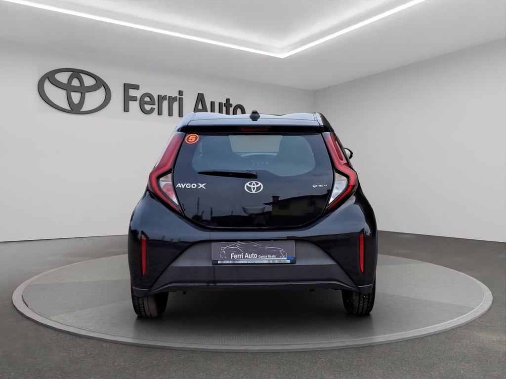 TOYOTA Aygo x 1.5 hybrid e-cvt