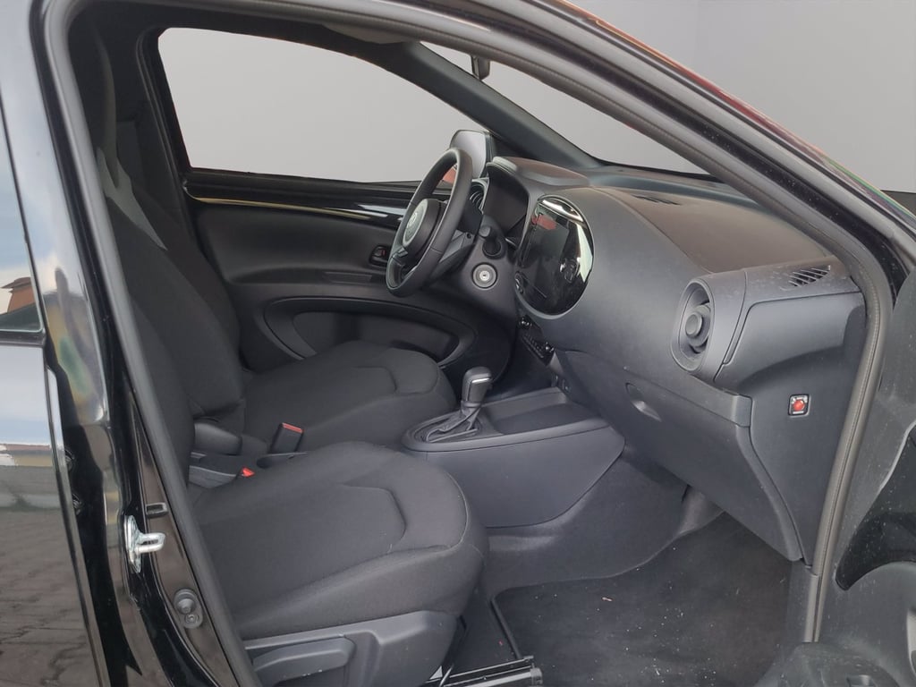 TOYOTA Aygo x 1.5 hybrid e-cvt