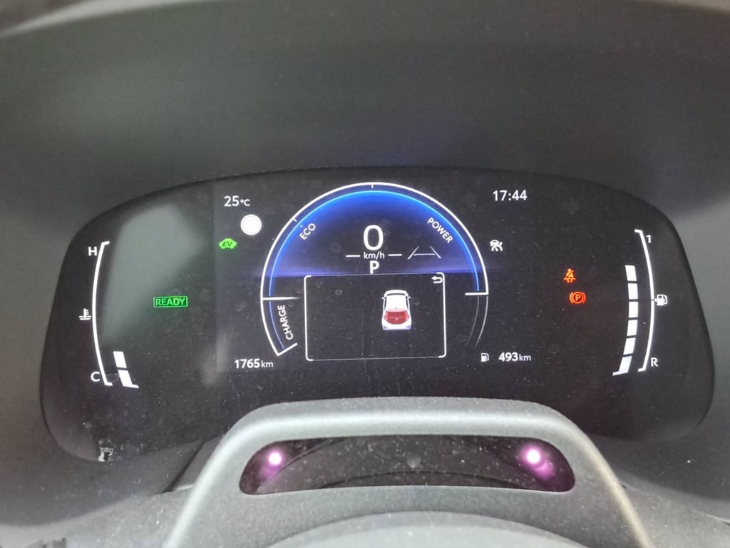 TOYOTA Aygo x 1.5 hybrid e-cvt