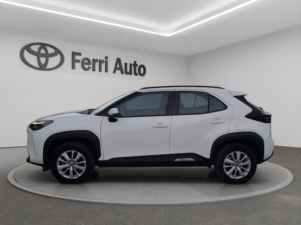 TOYOTA Yaris cross 1.5h active fwd 116cv e-cvt