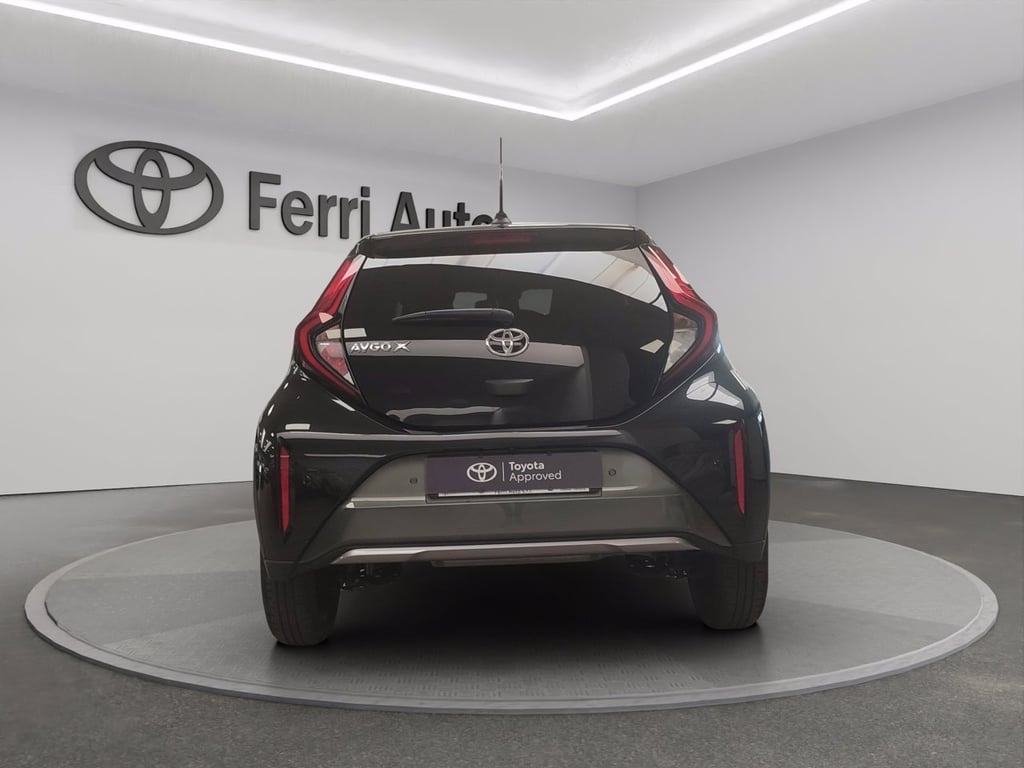 TOYOTA Aygo x 1.0 lounge 72cv