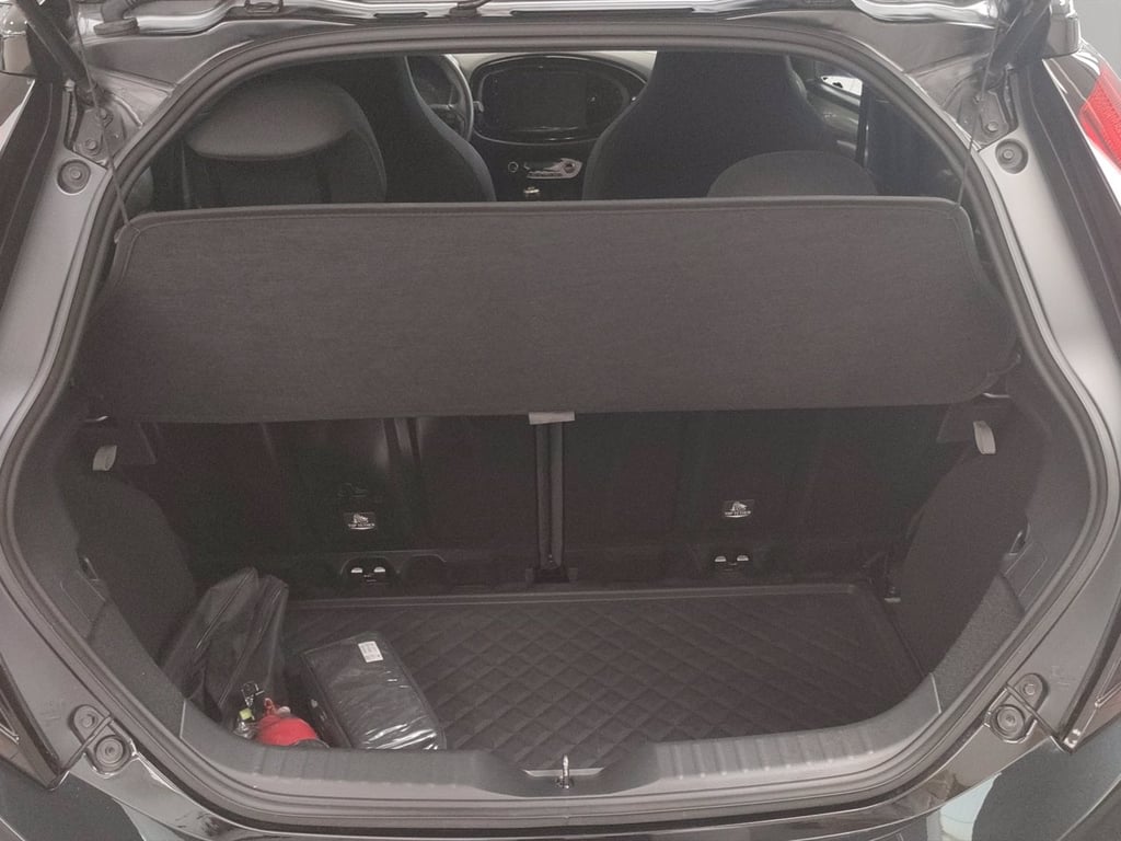 TOYOTA Aygo x 1.0 lounge 72cv