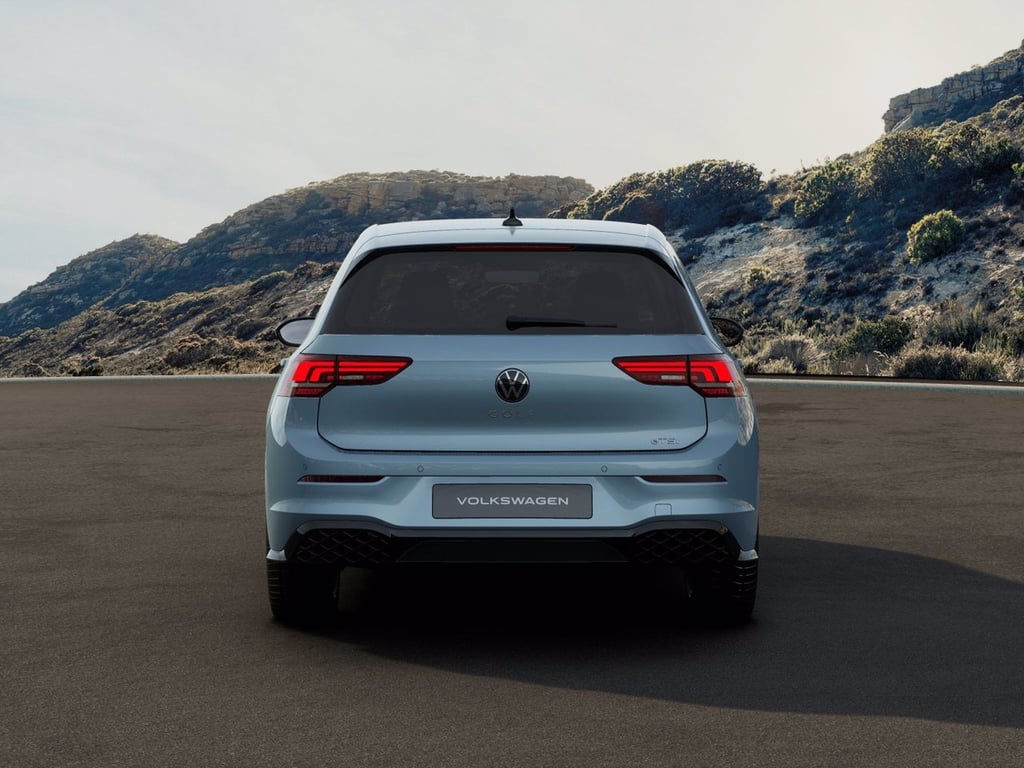 VOLKSWAGEN Golf 1.5 etsi r-line plus 115cv dsg