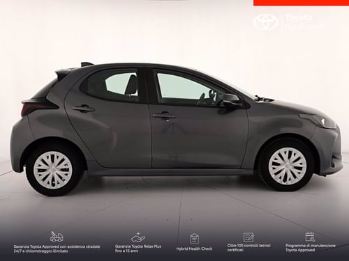 TOYOTA Yaris 1.0 active