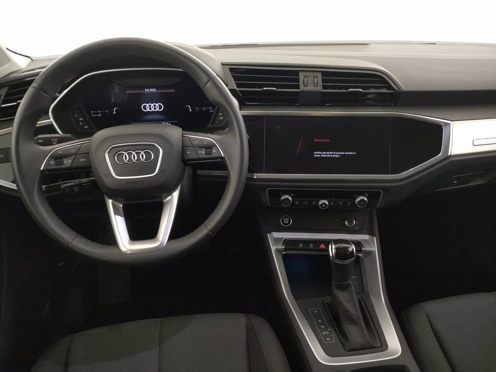 AUDI Q3 35 2.0 tdi business advanced s-tronic