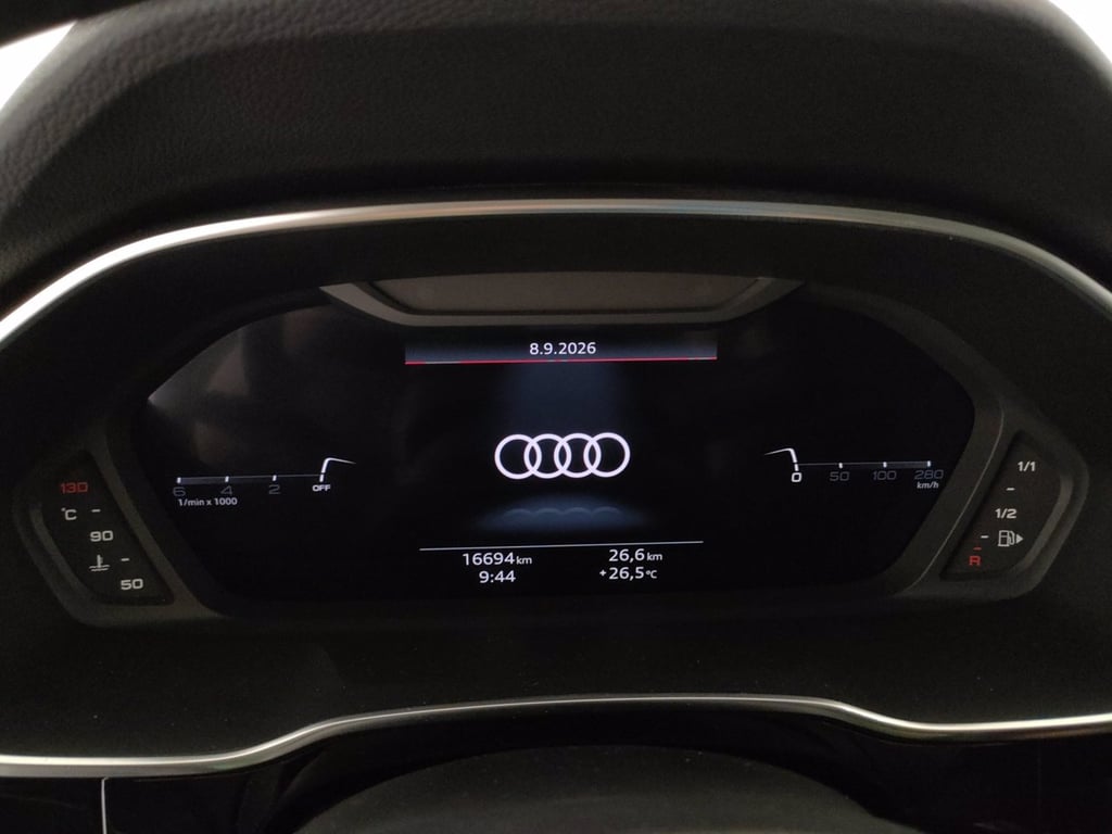 AUDI Q3 35 2.0 tdi business advanced s-tronic