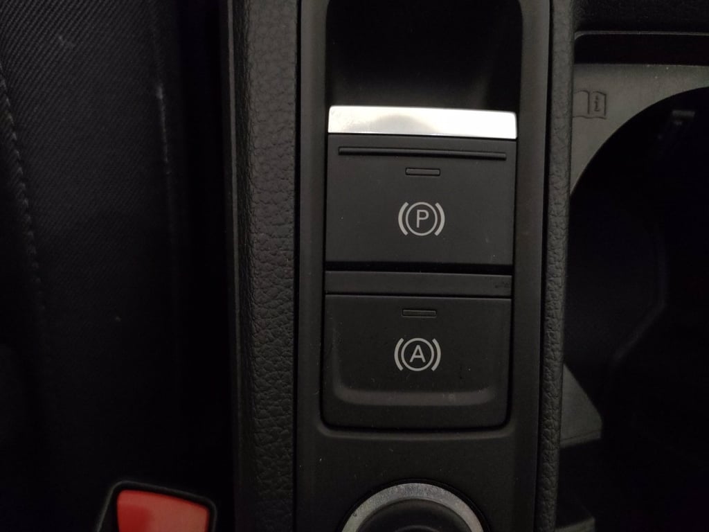 AUDI Q3 35 2.0 tdi business advanced s-tronic