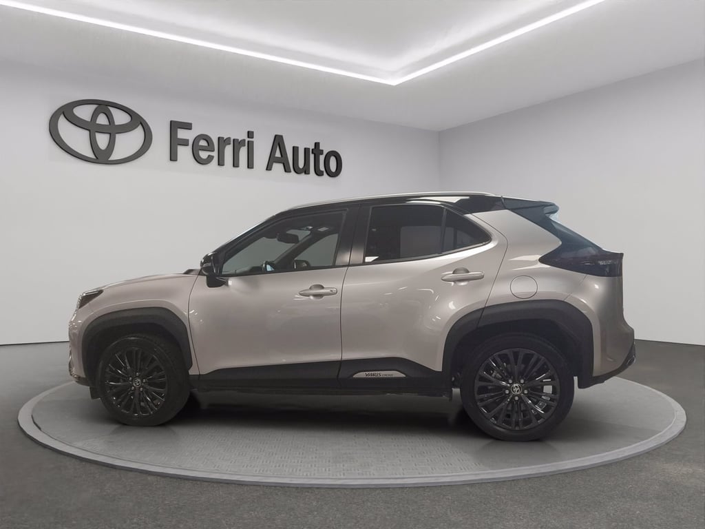 TOYOTA Yaris cross 1.5h adventure fwd 116cv e-cvt