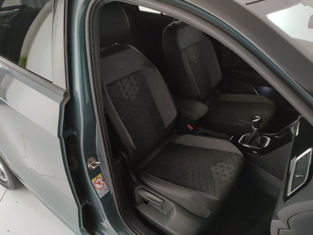 VOLKSWAGEN T-roc 1.0 tsi r-line 110cv