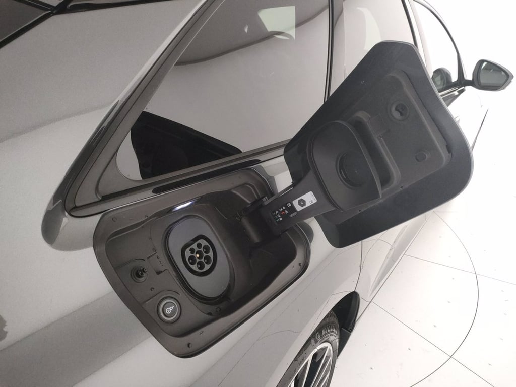 AUDI A6 avant e-tron s line edition quattro 428cv