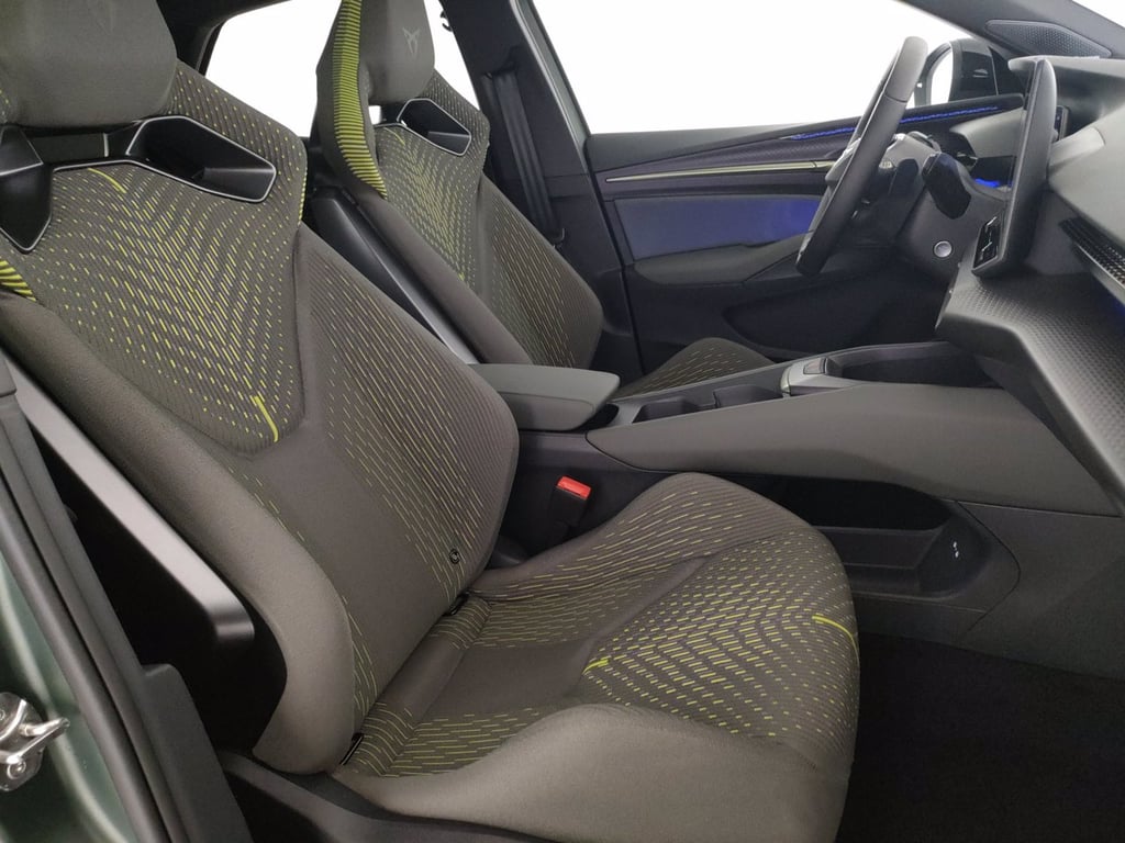 CUPRA Raval 52kwh launch edition vz