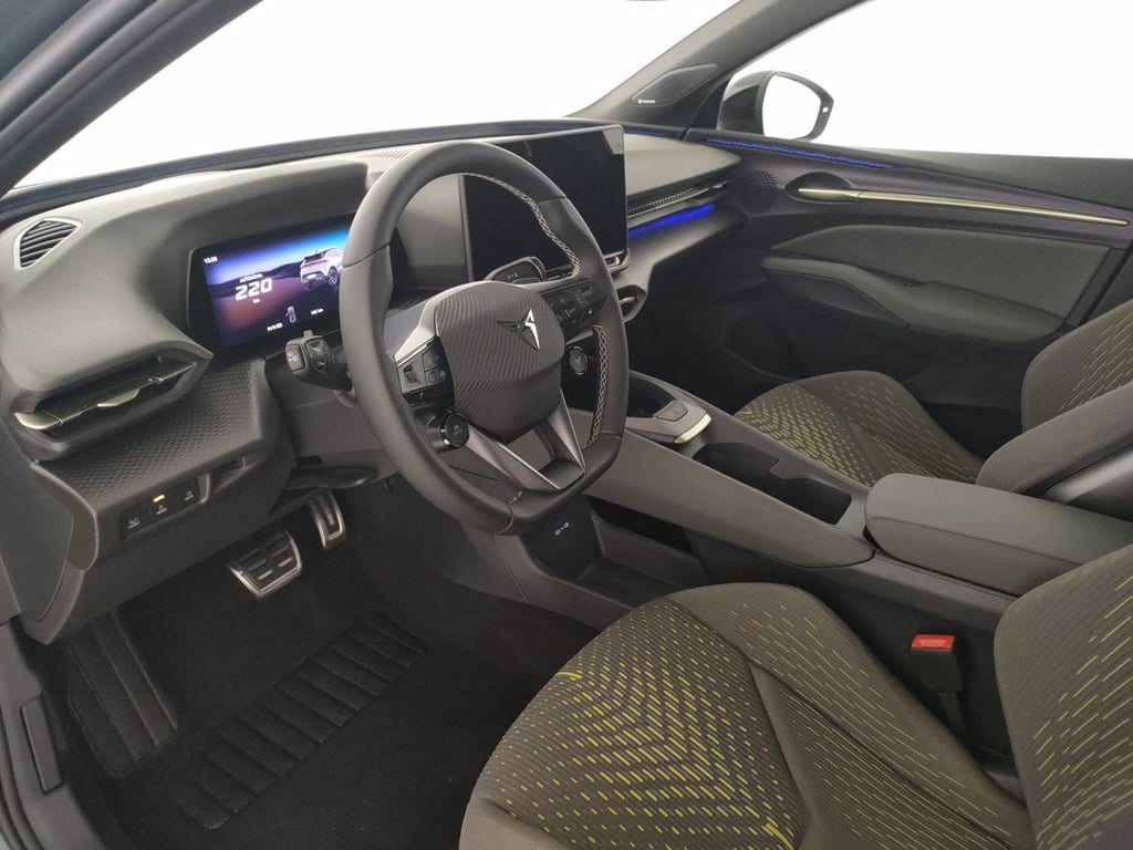 CUPRA Raval 52kwh launch edition vz