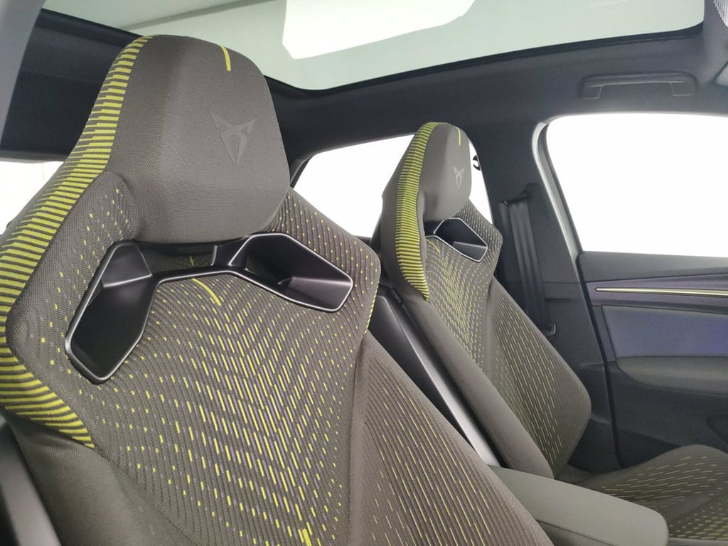 CUPRA Raval 52kwh launch edition vz