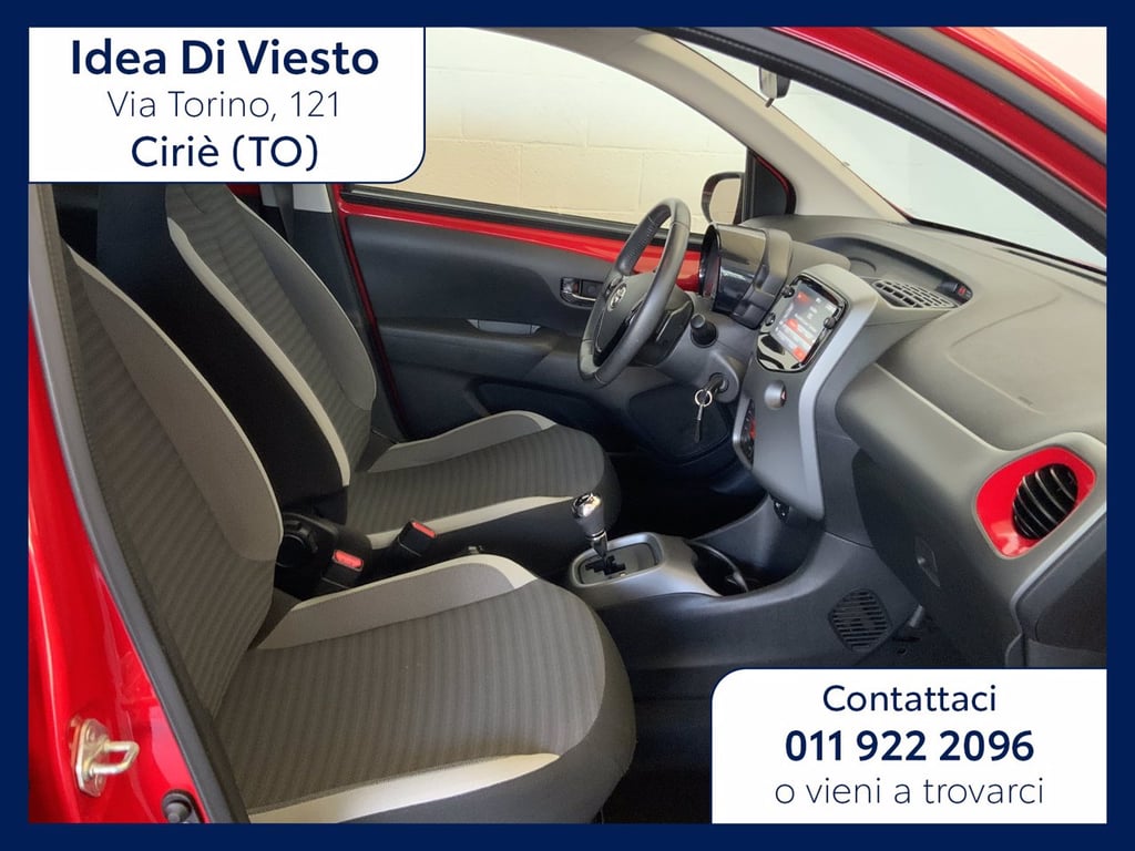 TOYOTA Aygo 5p 1.0 x-play m-mt 72cv