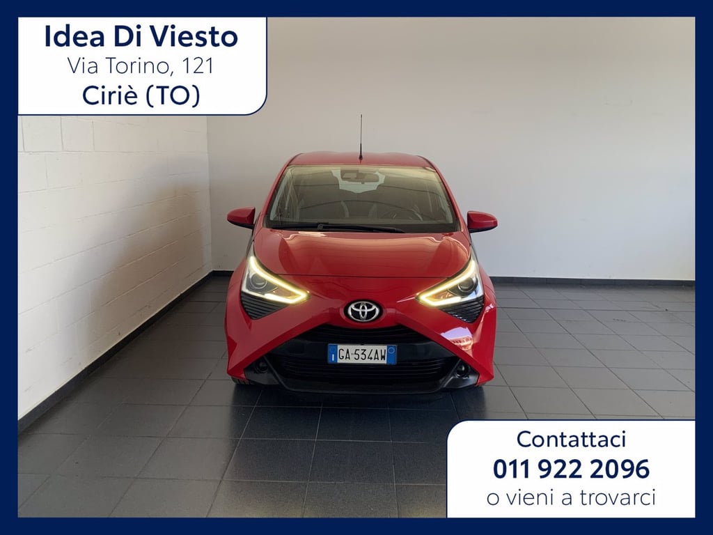 TOYOTA Aygo 5p 1.0 x-play m-mt 72cv