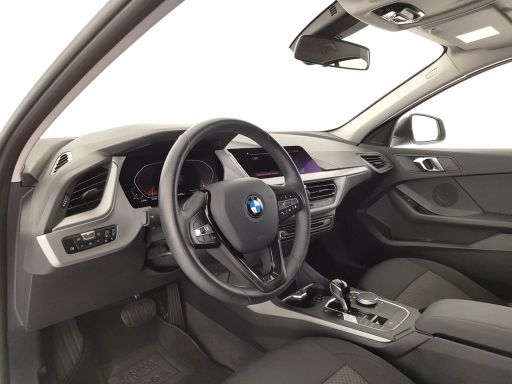 BMW 116i advantage auto