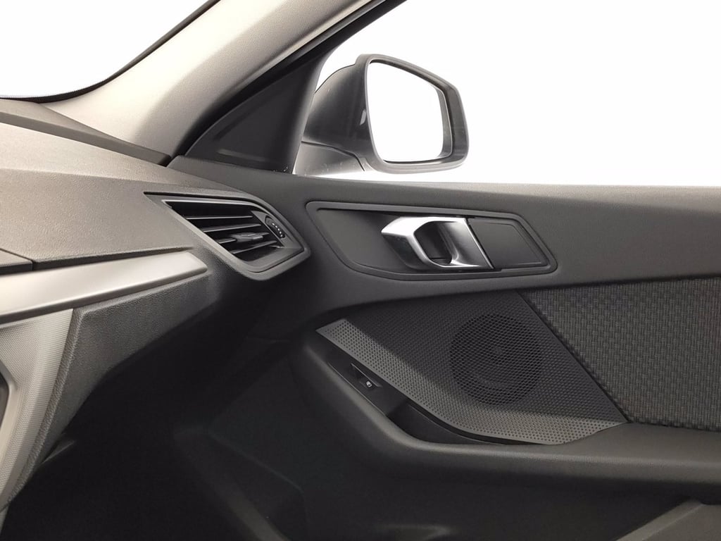 BMW 116i advantage auto