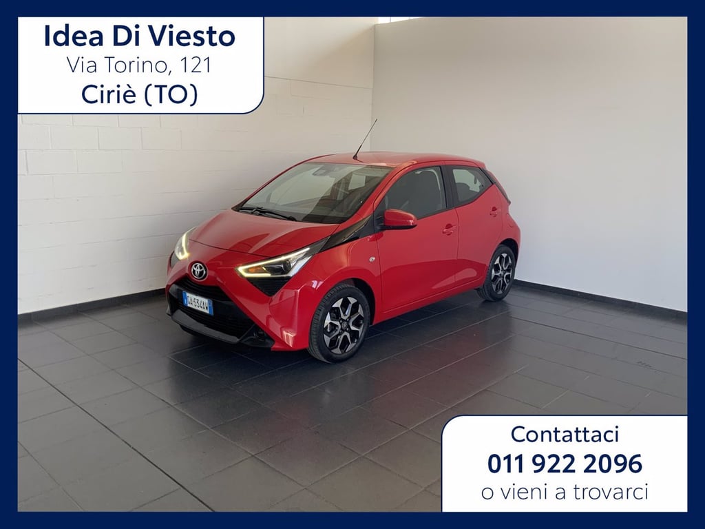 TOYOTA Aygo 5p 1.0 x-play m-mt 72cv
