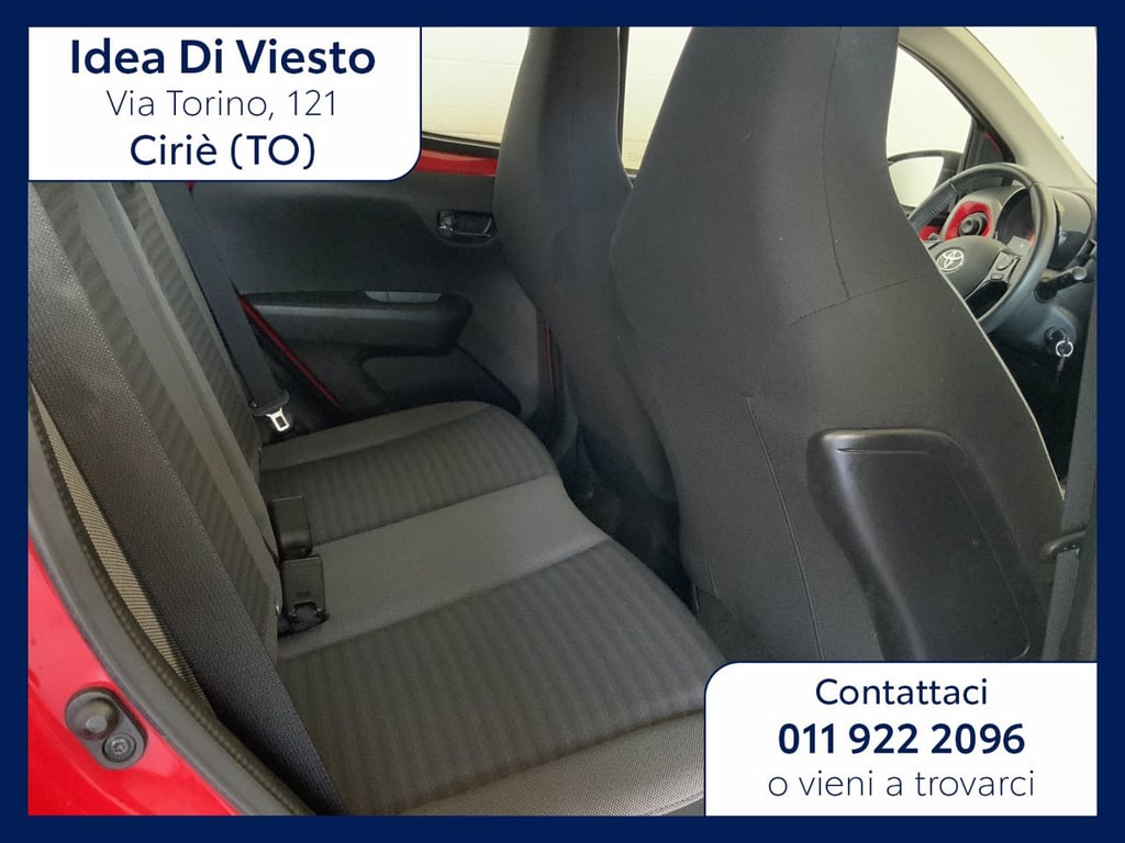 TOYOTA Aygo 5p 1.0 x-play m-mt 72cv