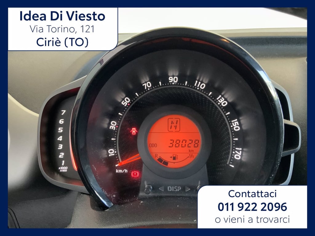 TOYOTA Aygo 5p 1.0 x-play m-mt 72cv