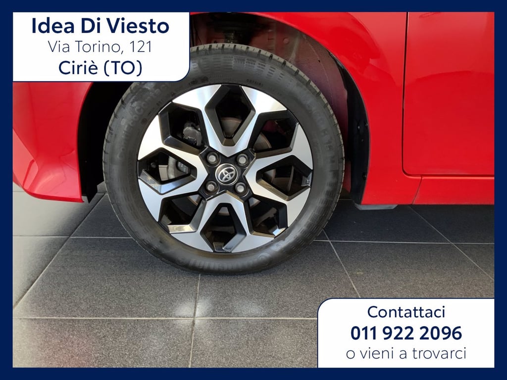 TOYOTA Aygo 5p 1.0 x-play m-mt 72cv