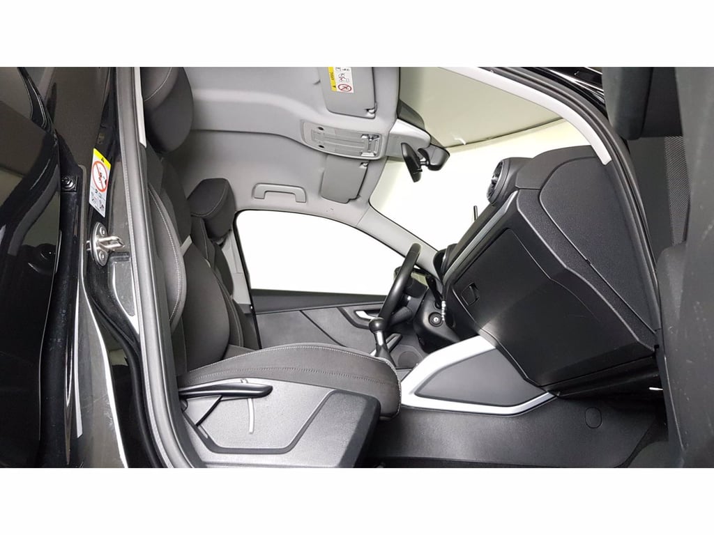 AUDI Q2 30 1.0 tfsi admired